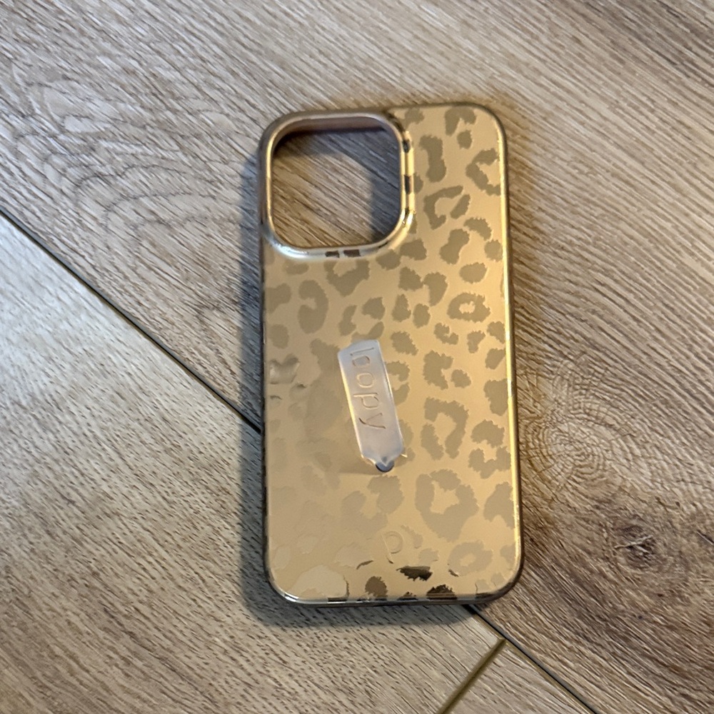 Loopy Case Gold Leopard Phone Case